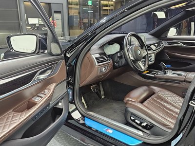 BMW 7 SERIES - 10