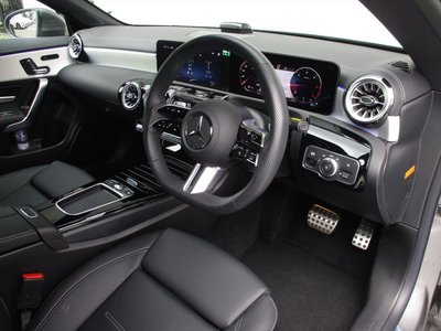 MERCEDES-BENZ CLA - 10