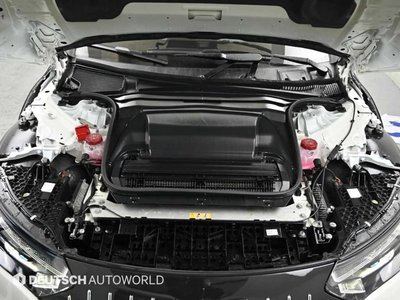 MERCEDES-BENZ EQE - 7