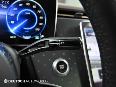 MERCEDES-BENZ EQE - 9