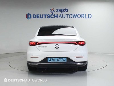 MERCEDES-BENZ EQE - 3