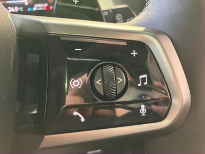 صورة مصغرة 35 لـ 2025 BMW X3