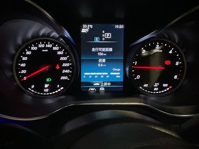 2022 Mercedes-BENZ GLC — миниатюра 34