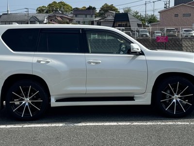 TOYOTA LAND CRUISER PRADO - 3
