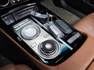 GENESIS G80 (RG3) - 9