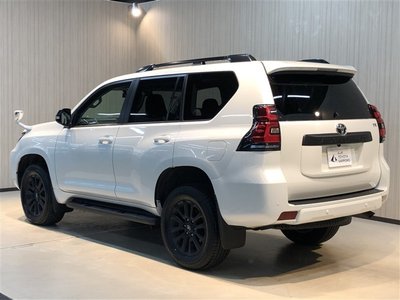TOYOTA LAND CRUISER PRADO - 9