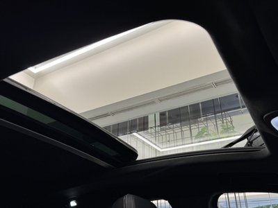 صورة مصغرة 17 لـ 2021 Porsche MACAN