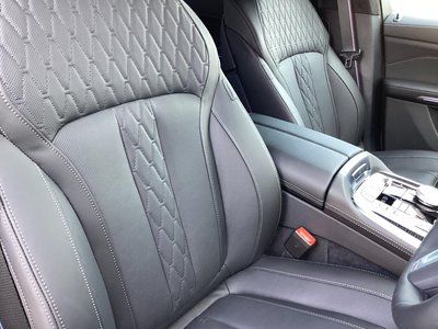 2026 BMW X7 缩略图 41