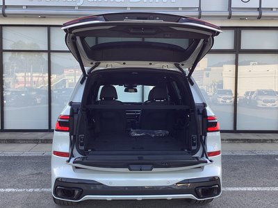 2026 BMW X7 缩略图 26