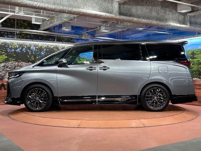 صورة مصغرة 77 لـ 2026 Toyota VELLFIRE