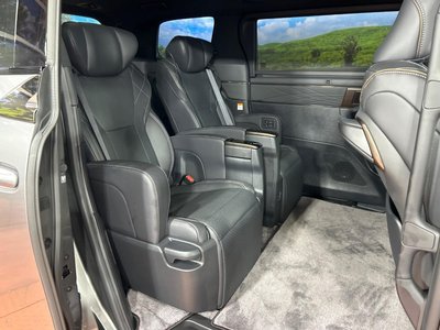 صورة مصغرة 32 لـ 2026 Toyota VELLFIRE