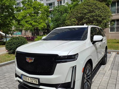 CADILLAC ESCALADE - 6