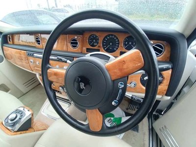 ROLLS-ROYCE PHANTOM - 9