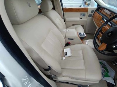 ROLLS-ROYCE PHANTOM - 10