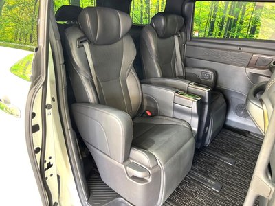 TOYOTA ALPHARD - 9