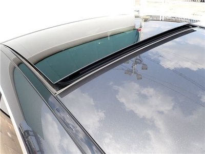 2024 Mercedes-BENZ GLC — миниатюра 11
