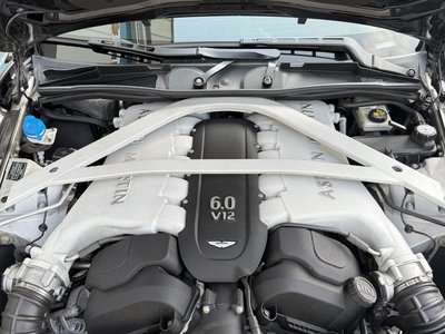 ASTON MARTIN RAPIDE - 7