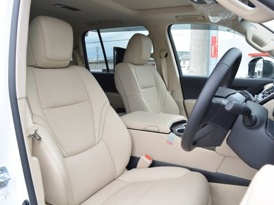 صورة مصغرة 40 لـ 2024 Toyota LAND CRUISER 300