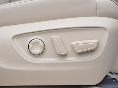 صورة مصغرة 41 لـ 2024 Toyota LAND CRUISER 300