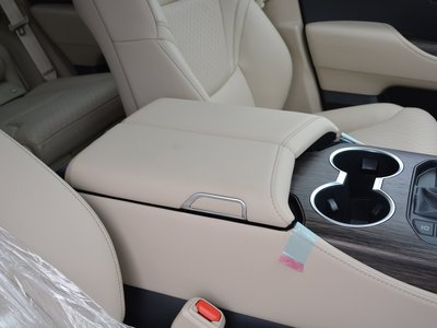 صورة مصغرة 31 لـ 2024 Toyota LAND CRUISER 300