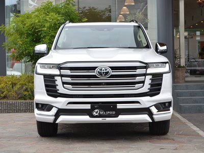 صورة 9 لـ 2024 Toyota LAND CRUISER 300