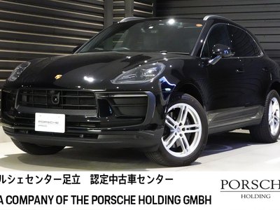 PORSCHE MACAN - 1