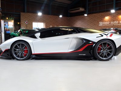 صورة 5 لـ 2017 Lamborghini AVENTADOR