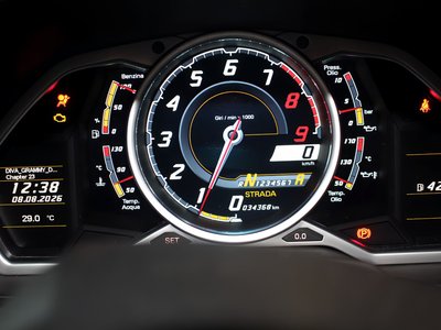 صورة 10 لـ 2017 Lamborghini AVENTADOR
