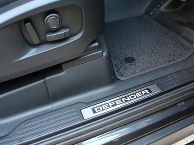 2024 LAND ROVER DEFENDER photo 6