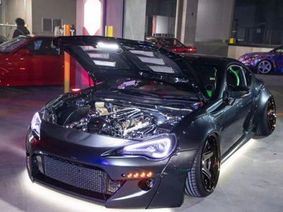 صورة 4 لـ 2013 Toyota 86