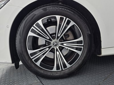 MERCEDES-BENZ E-CLASS - 6