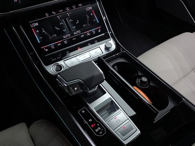 2023 AUDI A8 — фото 9