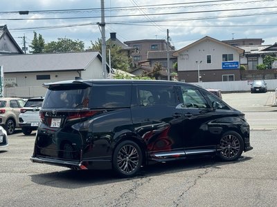TOYOTA VELLFIRE - 9