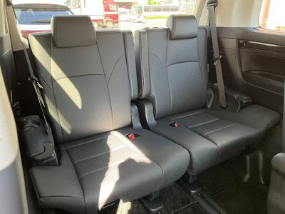 2022 Toyota ALPHARD — фото 6