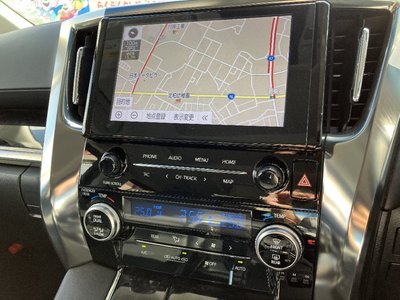 2022 Toyota ALPHARD — фото 8
