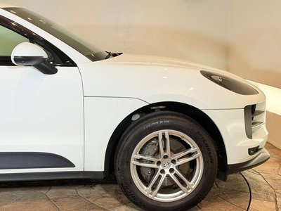 2019 Porsche MACAN photo 8