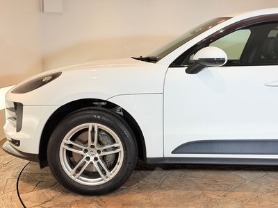 2019 Porsche MACAN photo 10