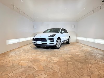 2019 Porsche MACAN photo 1