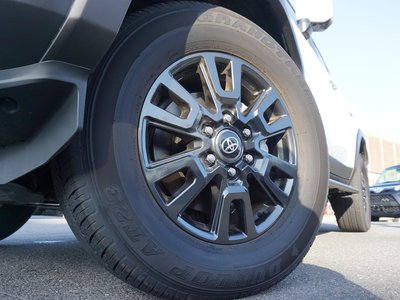 صورة مصغرة 12 لـ 2024 Toyota LAND CRUISER 250