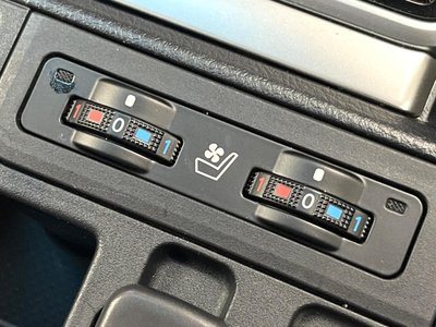 TOYOTA LAND CRUISER PRADO - 7