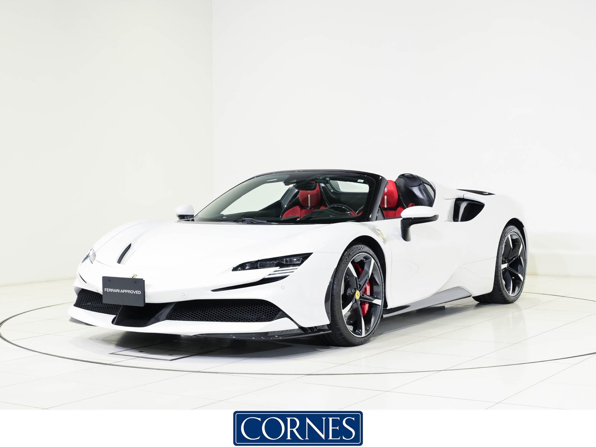 FERRARI SF90 SPIDER - View 1