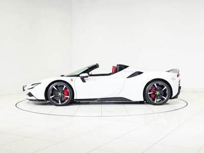 FERRARI SF90 SPIDER - 8