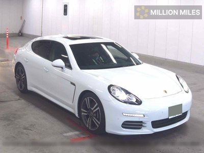 PORSCHE PANAMERA - 1