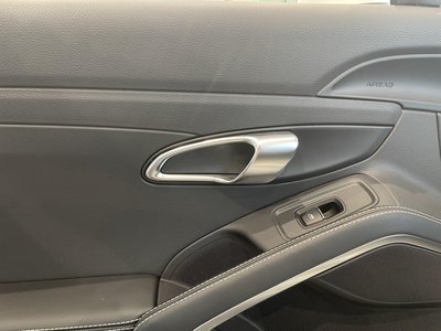 صورة مصغرة 41 لـ 2024 Porsche 718