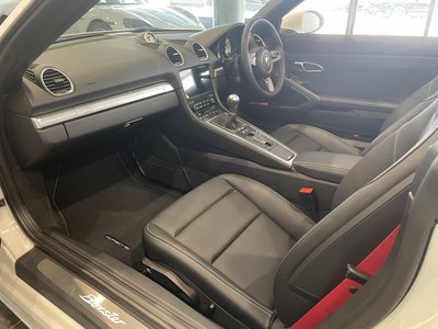صورة مصغرة 36 لـ 2024 Porsche 718