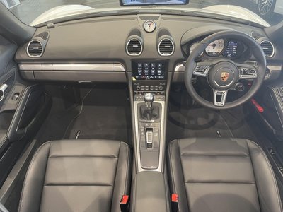 صورة مصغرة 43 لـ 2024 Porsche 718
