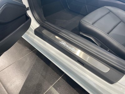 صورة مصغرة 38 لـ 2024 Porsche 718