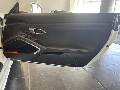 صورة مصغرة 32 لـ 2024 Porsche 718