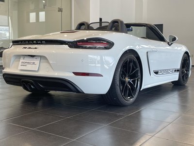 صورة مصغرة 11 لـ 2024 Porsche 718