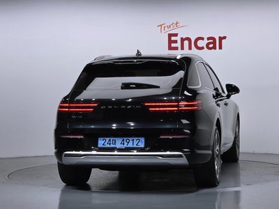 صورة 4 لـ 2022 Genesis ELECTRIFIED GV70